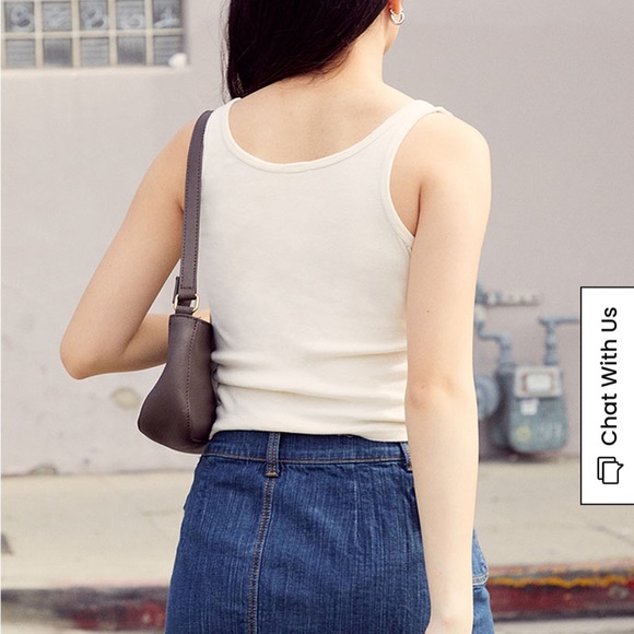 Brandy Melville Hawaii Tank Top - Picture 5 of 5